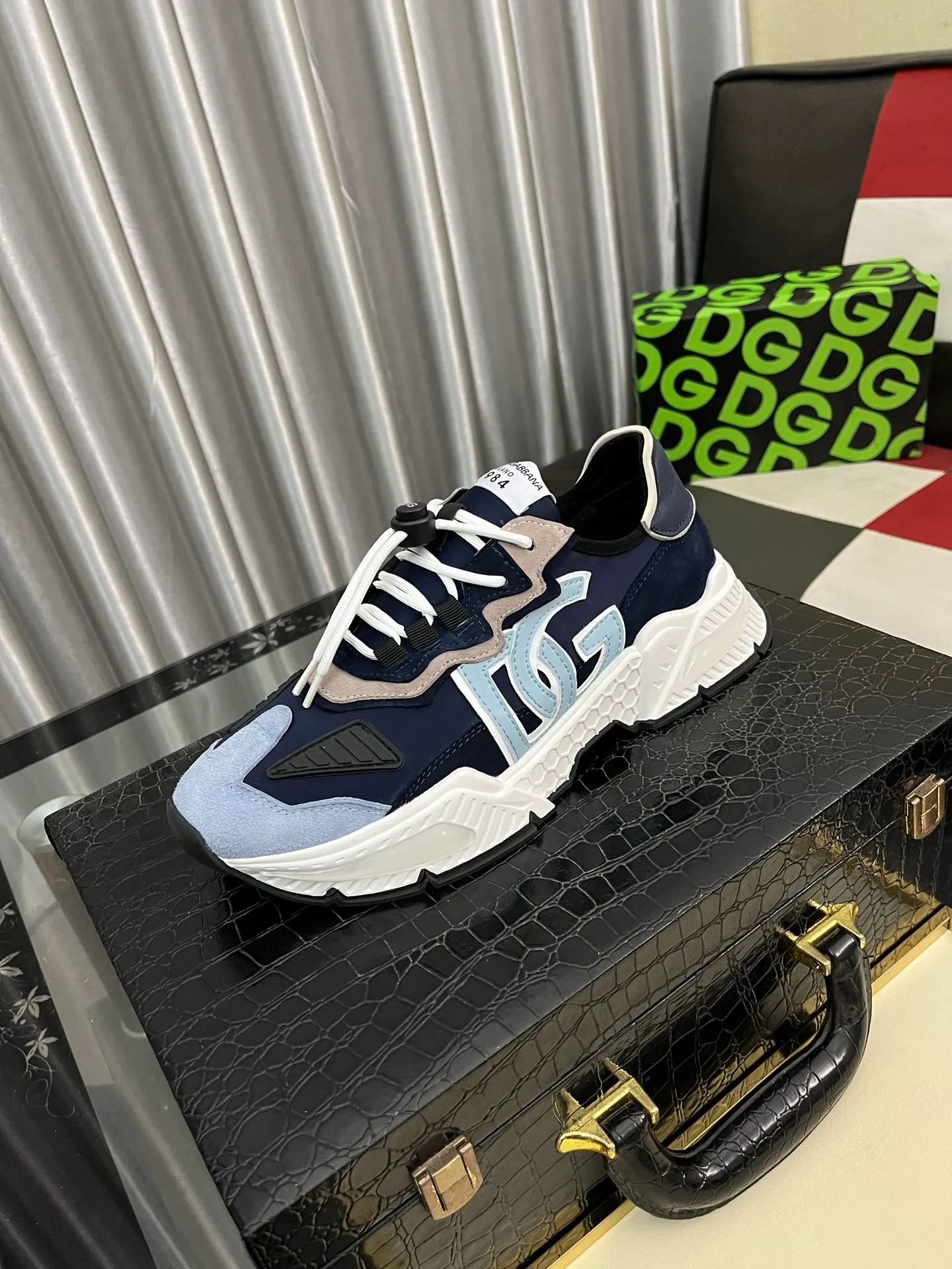 Men's shoes💰480⌚️⌚️【DG】Latest official website casual, men's shoes original quality imported cowhide➕Yangli [Proud] In terms of materials and workmanship, it beats all versions on the market💕Highest quality shipments. Real photos, imported fabrics highlight the unique charm of the brand😘The shoelaces are also original custom-made👻Classic lace-up shoes, very comfortable on the feet, size 36-46